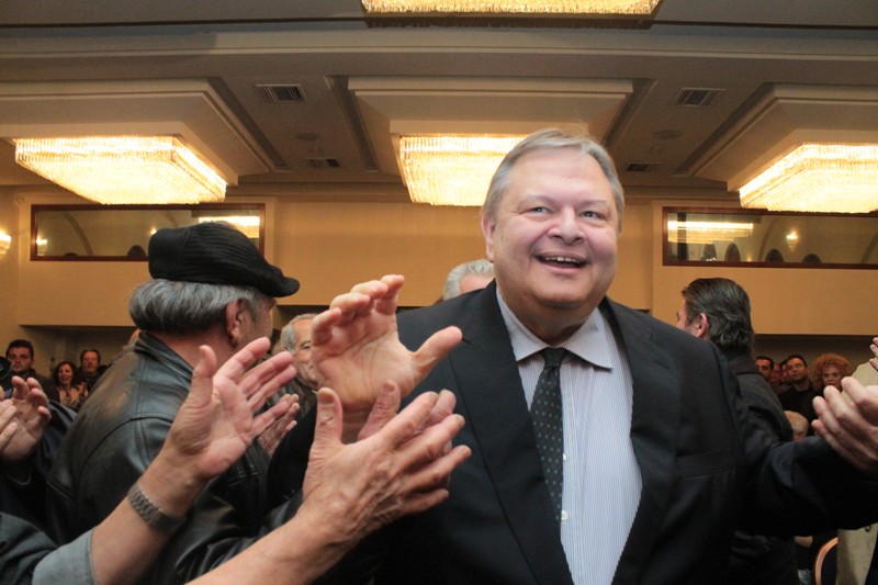 Ε. Βενιζέλος: Ναι σε κυβερνητική συνεργασία με ΣΥΡΙΖΑ αλλά χωρίς το πρόγραμμα ΣΥΡΙΖΑ - Media