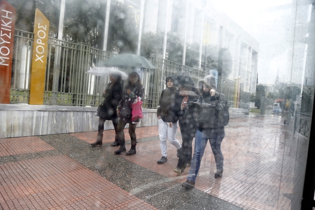 Βροχές και καταιγίδες και σήμερα – Πού θα χρειαστεί ομπρέλα - Media