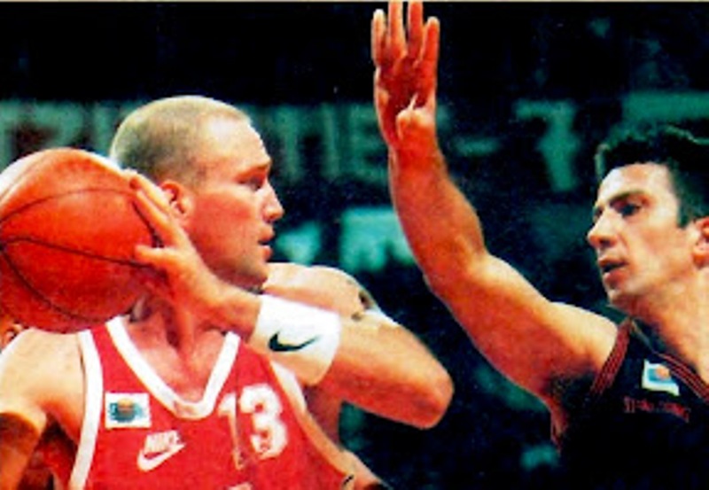 Πέθανε ο παλαίμαχος μπασκετμπολίστας του Ολυμπιακού, Κρίστιαν Βελπ (Video) - Media