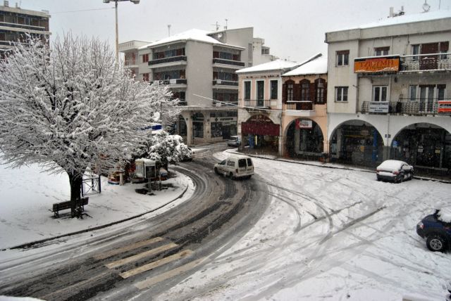 Χιονοθύελλα στην Πελοπόννησο - Αποκλεισμένα χωριά στην Αρκαδία - Media