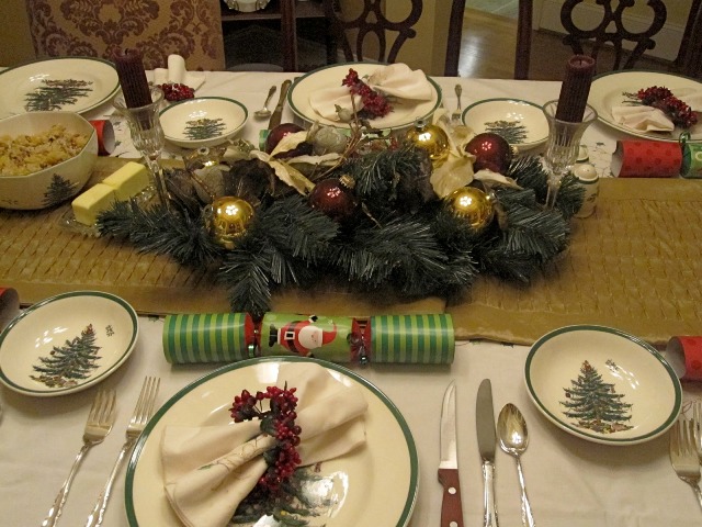 4 σημάδια που δείχνουν οτι το παράκανες στο γιορτινό τσιμπούσι - Media