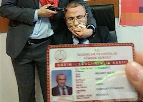 Πολυεθνικό θερινό σχολείο για τον Όμηρο στην καρδιά του Λονδίνου - Media