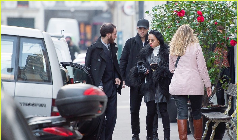 Ο Ρόμπερτ Πάτινσον αρραβωνιάστηκε (Photos) - Media