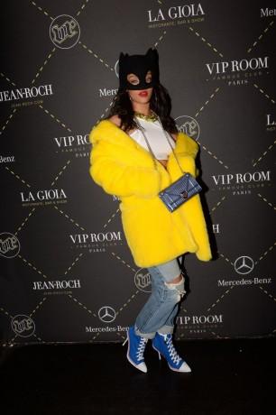 Η Ριάνα ντύθηκε Cat Womαn (Photos)  - Media