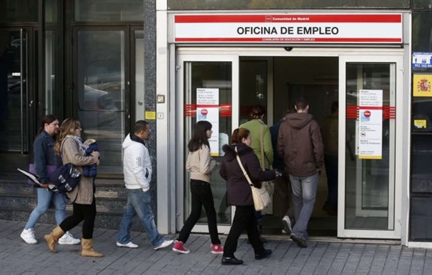 Οι Ισπανοί εγκαταλείπουν την χώρα τους λόγω της οικονομικής κρίσης - Media