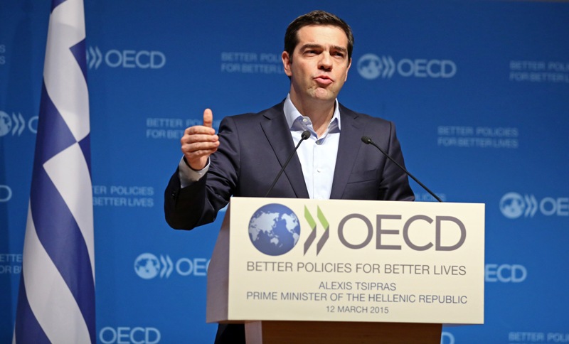 Στις Βρυξέλλες ο Αλέξης Τσίπρας - Συνάντηση με Γιούνκερ και Σουλτς  - Media