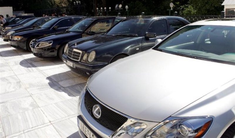 Αυγή κατά βουλευτών ΣΥΡΙΖΑ για τα αυτοκίνητα: Πόσο φοβάσαι πως θα σε πουν μ@λ@κ@; - Media