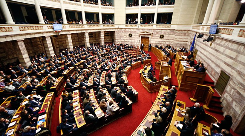 Υπερψηφίστηκε το νομοσχέδιο για τις 100 δόσεις  - Media