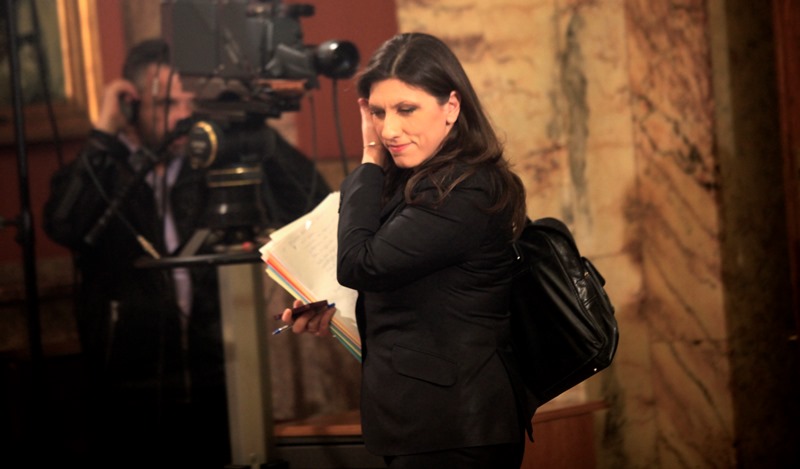 «Φωτιές» ανάβει η Ζωή, μέσα και έξω απ’ τη Βουλή - Media