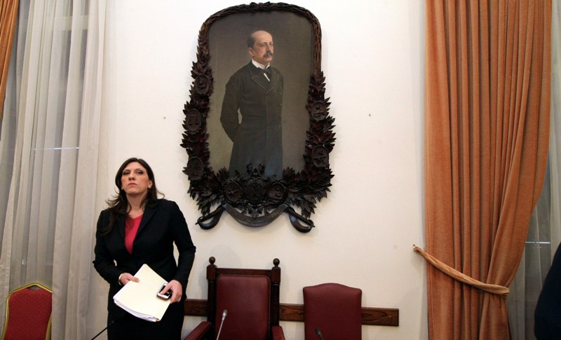 Πυρά της αντιπολίτευσης κατά της Ζωής Κωνσταντοπούλου - Media