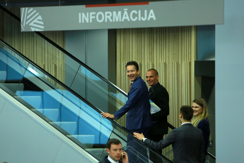 Πίτερ Σπίγκελ: Οι δανειστές ζήτησαν στο Eurogroup μοντέλο «τρόικας» με διαπραγματεύσεις στην Αθήνα - Media