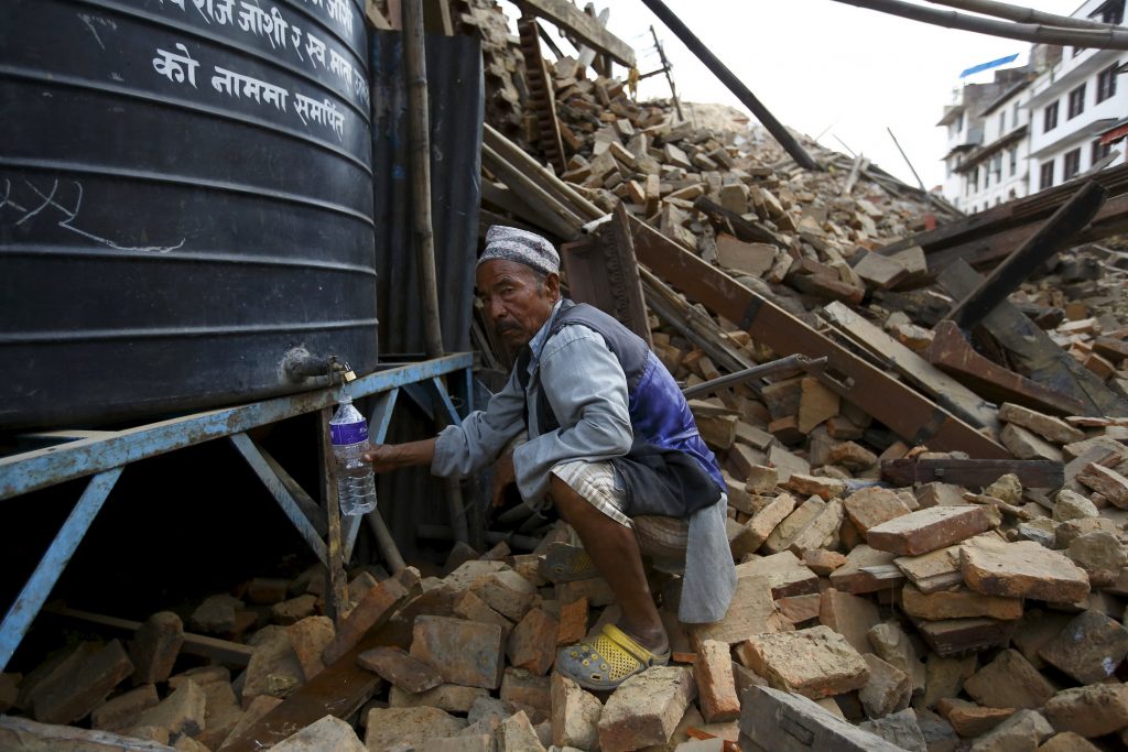 Σε κατάσταση έκτακτης ανάγκης το Νεπάλ – Ξεπερνούν τους 3200 οι νεκροί - Media