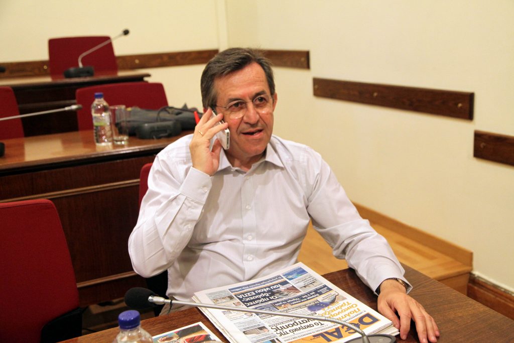 Τα στοιχεία των δημοσιογράφων που έχουν θέσεις και στο Δημόσιο ζητά ο Νικολόπουλος - Media