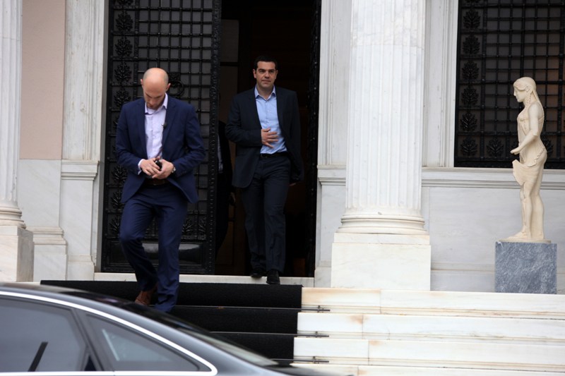 Στο υπουργείο Υγείας ο πρωθυπουργός - Media