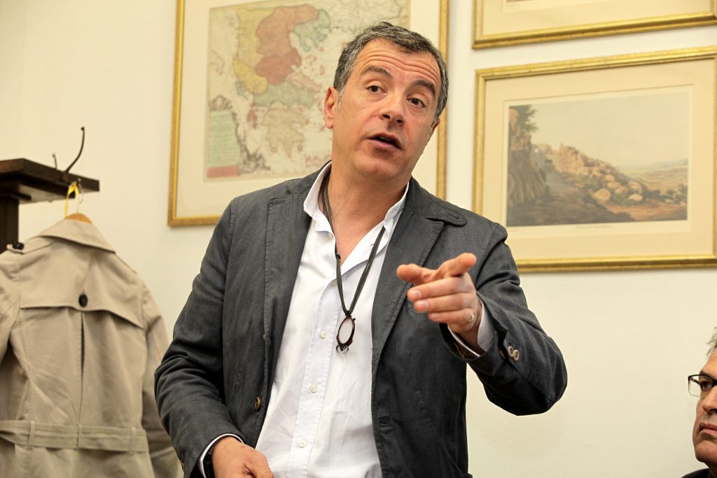 Θεοδωράκης: Ο Τσίπρας να καταλάβει ότι  θα λογοδοτήσει στην ιστορία και όχι στις συνιστώσες - Media