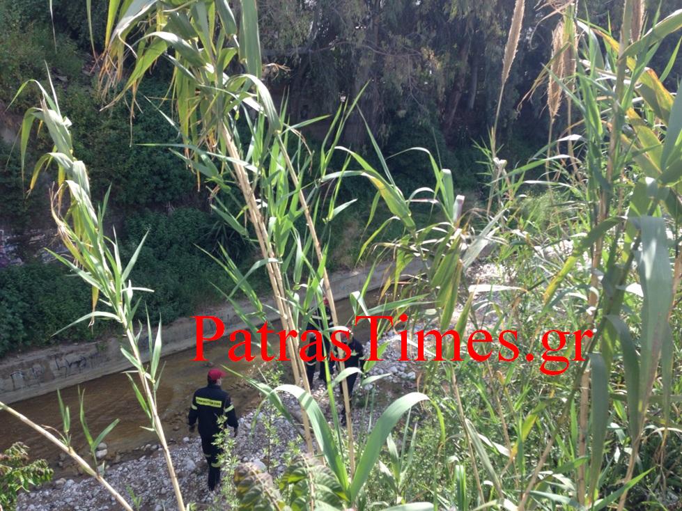 Πάτρα: Εντοπίστηκε πτώμα νεαρού άνδρα δίπλα στην Εθνική οδό (Photos-Video) - Media