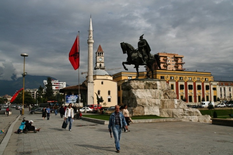 Στο υψηλότερο ιστορικό επίπεδο το δημόσιο χρέος της Αλβανίας - Media