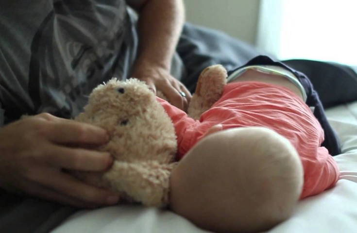 Πάτρα: Παππούς ασελγούσε στο 10 μηνών εγγόνι του - Media