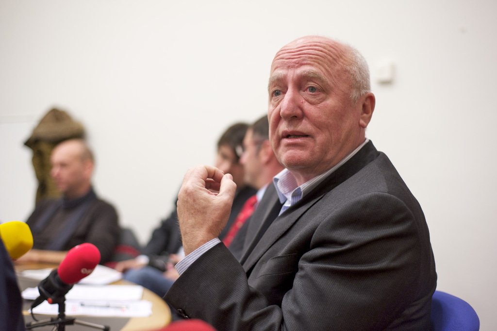 «Η τρόικα έφερε κοινωνική και ανθρωπιστική καταστροφή στην Ελλάδα» - Media