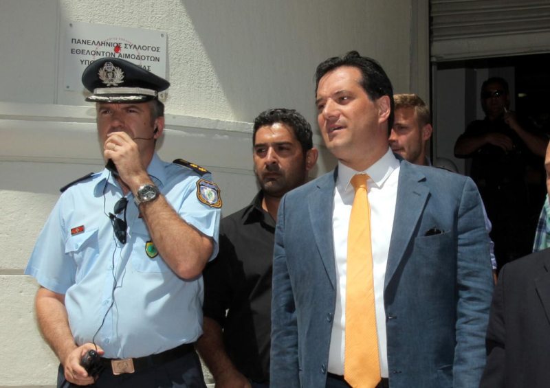 Ο Άδωνις λέει απατεώνα τον Τσίπρα  - Media