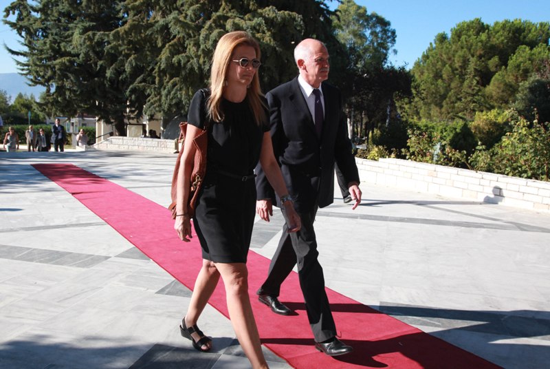 Δημοσίευμα της «Espresso» κάνει λόγο για διαζύγιο Γιώργου και Άντας Παπανδρέου (Photo) - Media