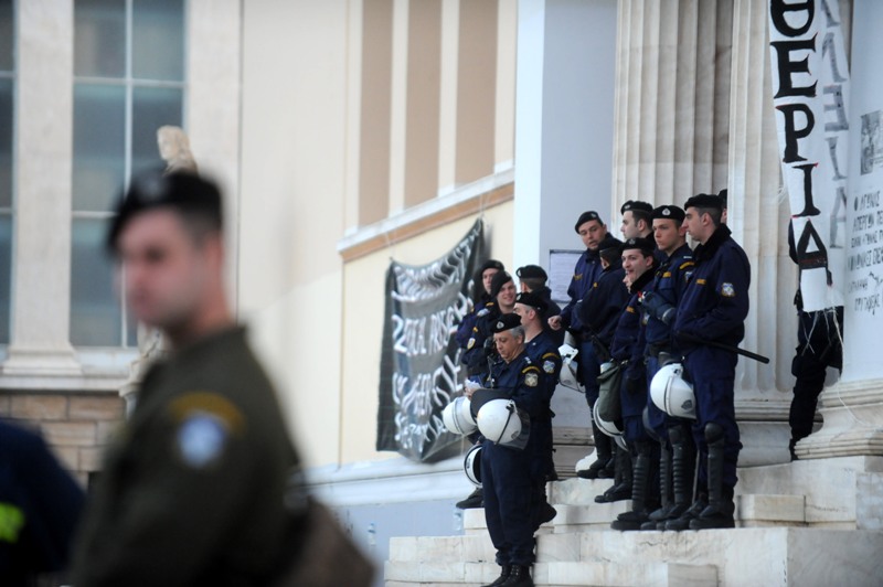 Χανιά: Έγιναν τα αποκαλυπτήρια μνημείου για τους πεσόντες αστυνομικούς - Media