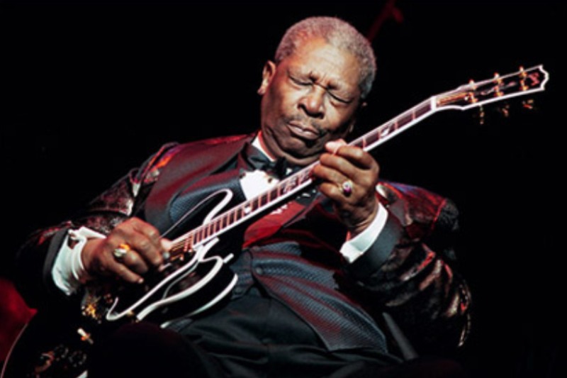 Στο νοσοκομείο ο θρύλος της μπλουζ B.B. King - Media