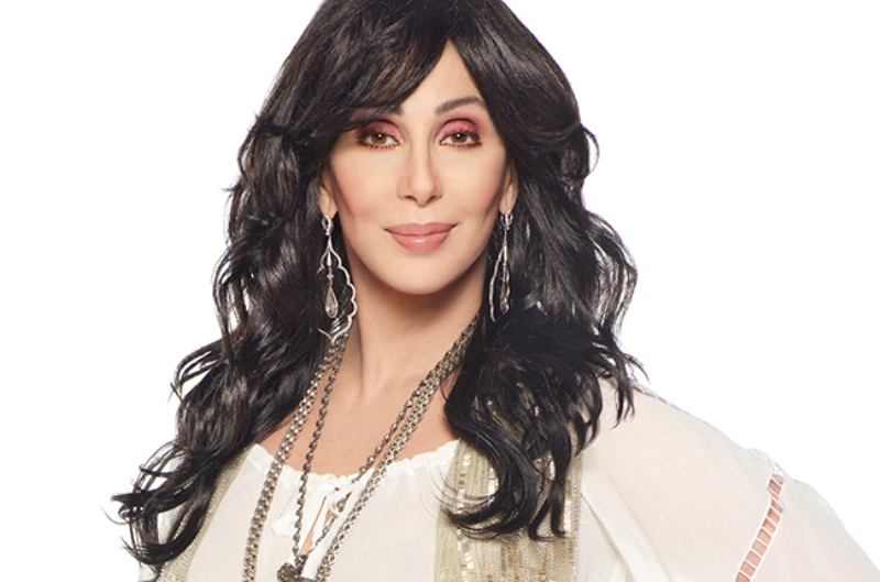 Δυναμική επιστροφή της Cher στον κινηματογράφο! - Media