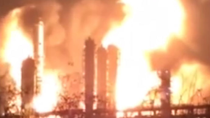 Πύρινη κόλαση από έκρηξη σε εργοστάσιο χημικών στην Κίνα (Photos/Video) - Media