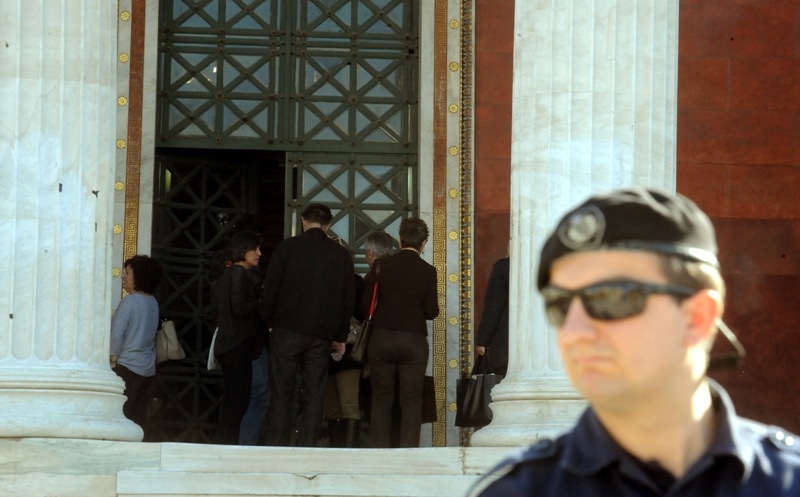 Πρυτανικές αρχές Καποδιστριακού Πανεπιστημίου: Να φύγει ο Ρουβίκωνας από τη Φιλοσοφική - Media