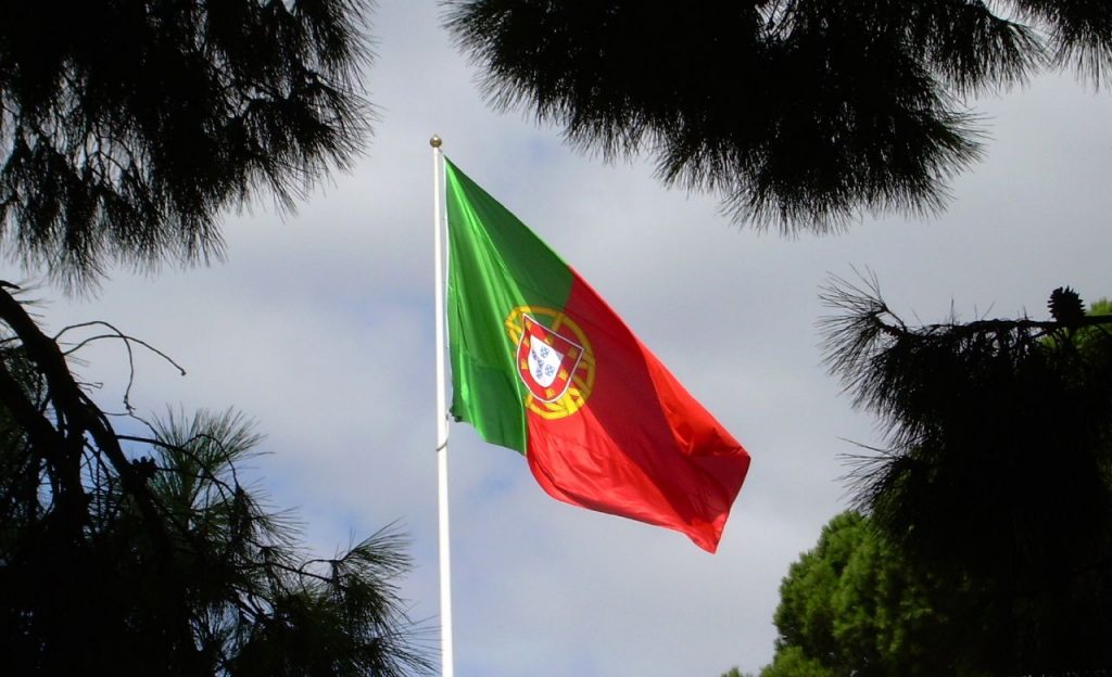 Πορτογαλία: «Όλοι θέλουν να μείνει η Ελλάδα στο ευρώ» - Media
