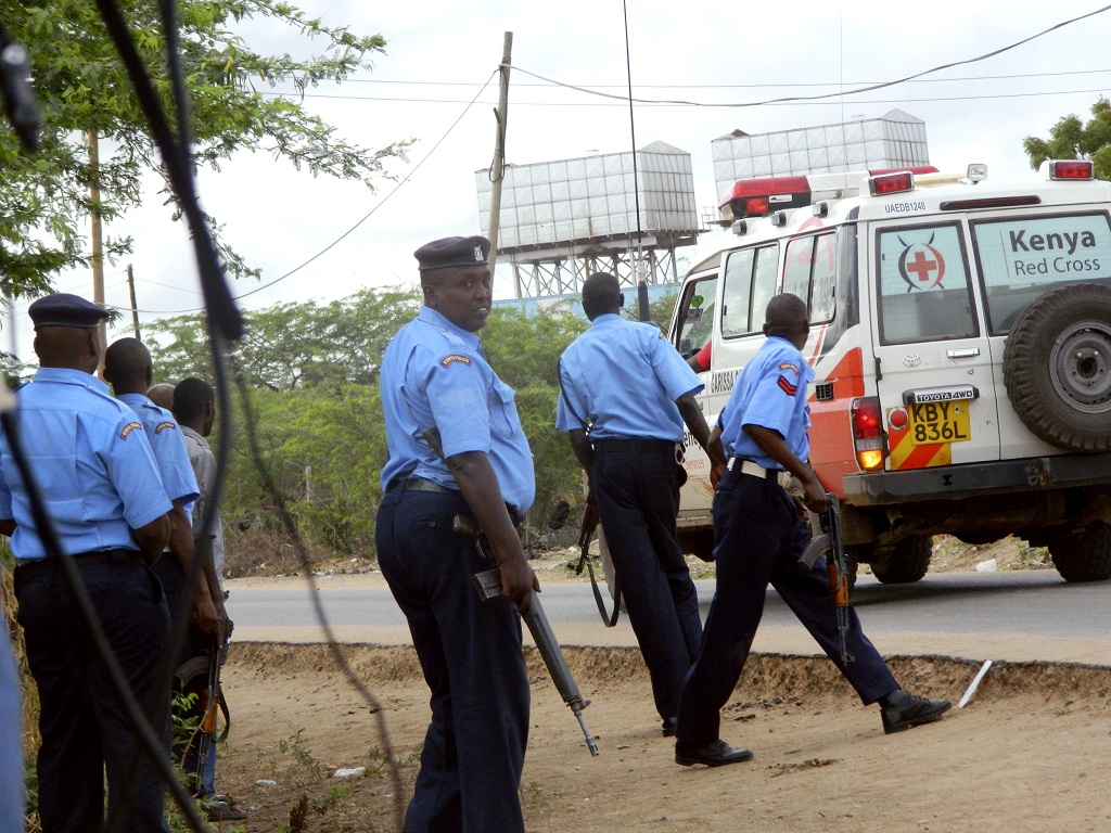 Νεκροί αστυνομικοί στην Κένυα από επίθεση ανταρτών της Αλ Σαμπάμπ - Media