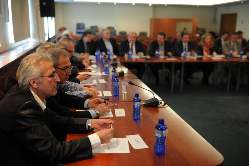 Συμφώνησαν οι κοινωνικοί εταίροι για αύξηση του κατώτατου μισθού - Media