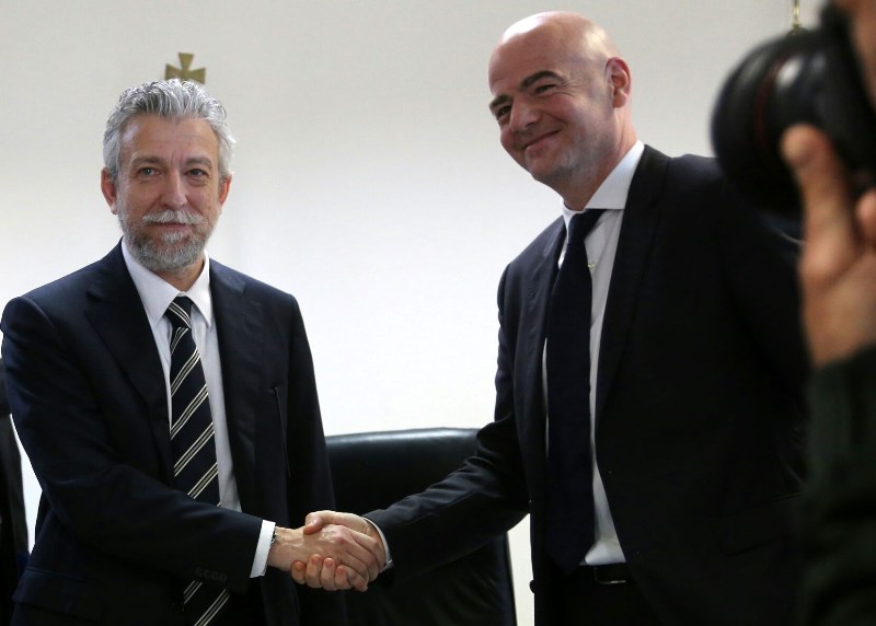 Χαμόγελα αισιοδοξίας ότι δεν θα αποκλειστούν οι ελληνικές ομάδες από τις διεθνείς διοργανώσεις - Media
