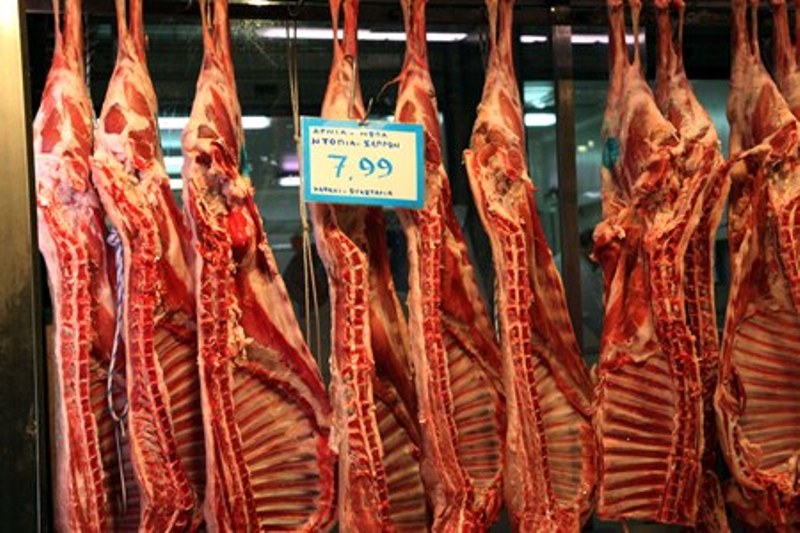 Ελεγκτές δέσμευσαν 36 αρνιά Ρουμανίας στην κρεαταγορά του Ρέντη - Media