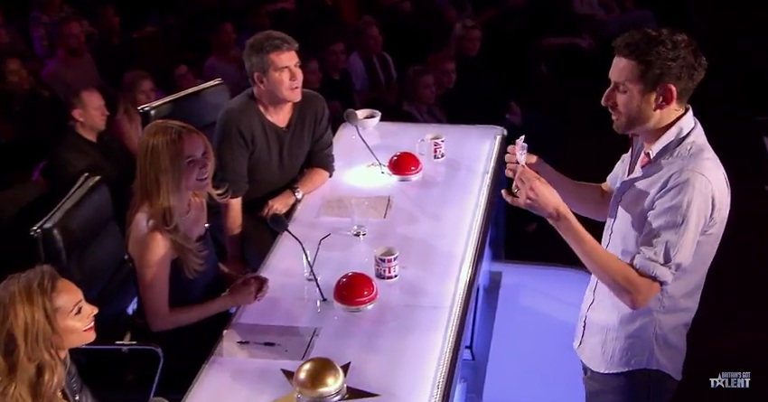 Δείτε το κόλπο που εξέπληξε τους κριτές του «Βρετανία έχεις ταλέντο 2015» (Video) - Media