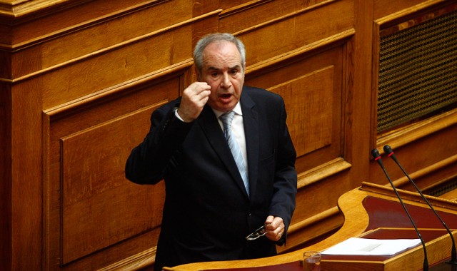 Απών ο Παναγούλης από την ψηφοφορία στη Βουλή - Media