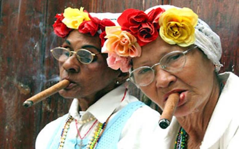 Τα πούρα είναι το ίδιο επικίνδυνα για την υγεία με τα τσιγάρα - Media