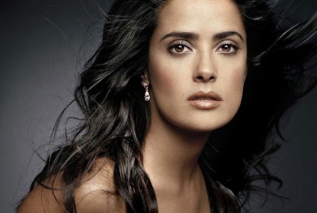 Σκότωσαν το σκύλο της Salma Hayek - Η συγκινητική της αφιέρωση (Photos) - Media