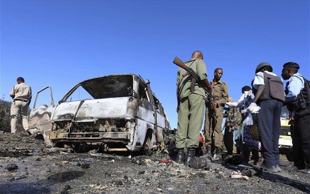 Τουλάχιστον 29 νεκροί από βομβιστική επίθεση στη Σομαλία  (Photos) - Media