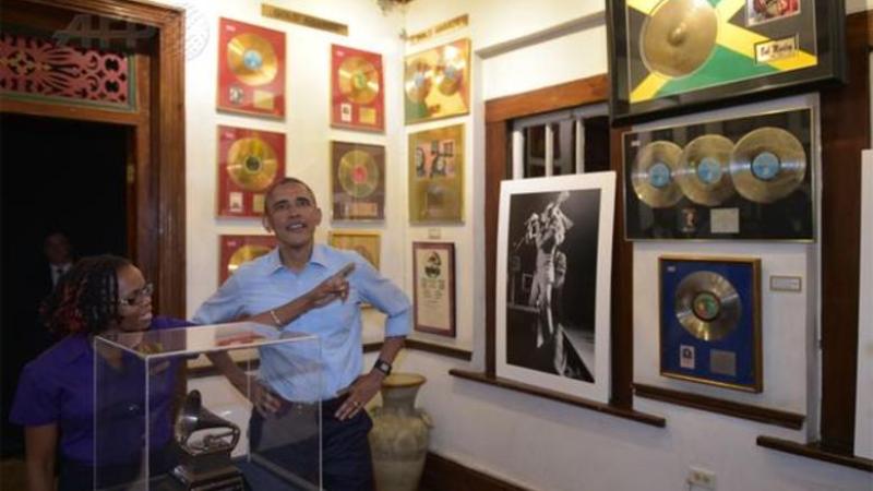 Ο Ομπάμα στο μουσείο του Μπομπ Μάρλεϊ στην Τζαμάικα - Πρόεδρος των ΗΠΑ στο νησί μετά από 23 χρόνια (Photos) - Media Gallery 4
