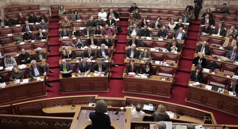 Έντονη αντιπαράθεση στη Βουλή κατά τη συζήτηση του νομοσχεδίου για την ΕΡΤ - Media