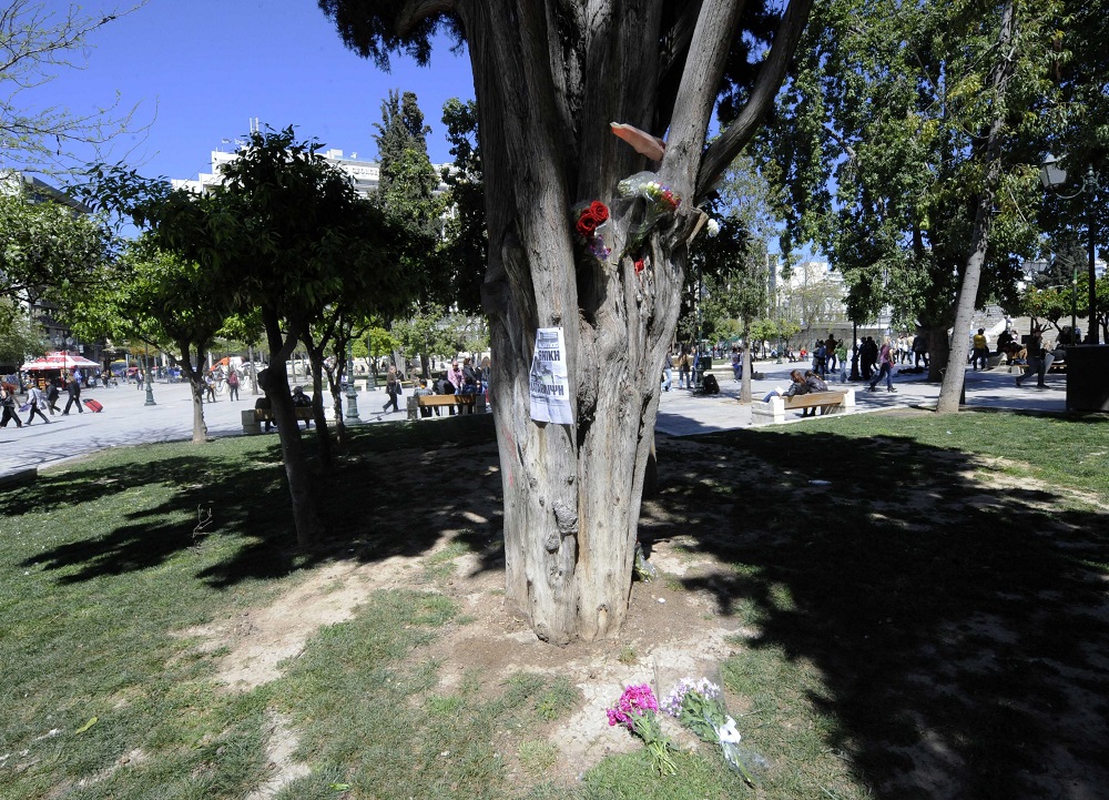 Τρία χρόνια από την αυτοκτονία Χριστούλα - Τίμησε τη μνήμη του η Ζωή Κωνσταντοπούλου - Media