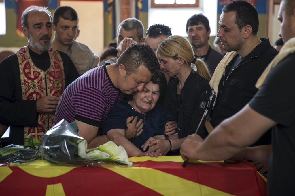 Κατάπαυση του πυρός στο Κουμάνοβο – 22 οι νεκροί από τις συγκρούσεις αστυνομίας με ένοπλους Αλβανούς (photo/video) - Media