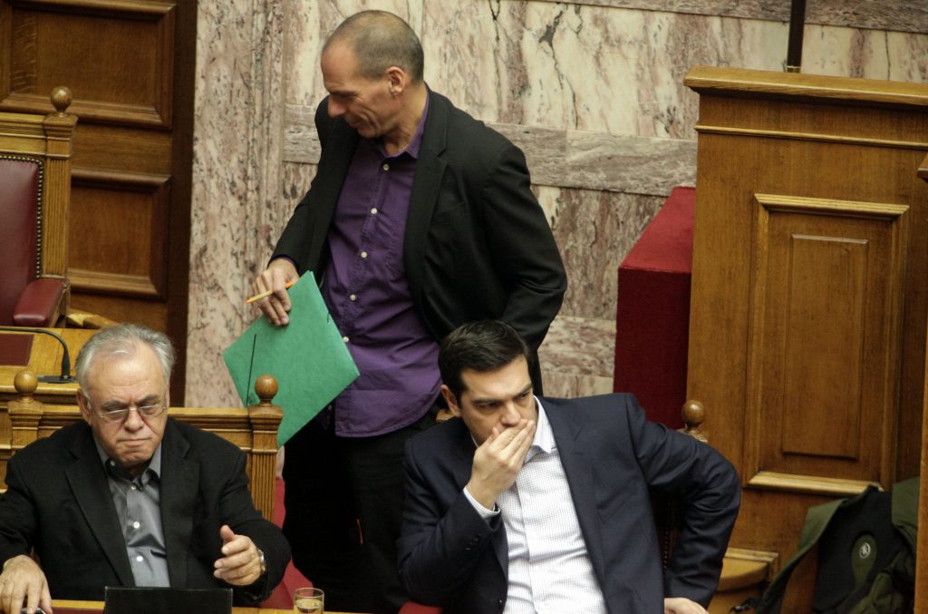 Πολιτική λύση ζητά η κυβέρνηση στο "παρα πέντε" - Media