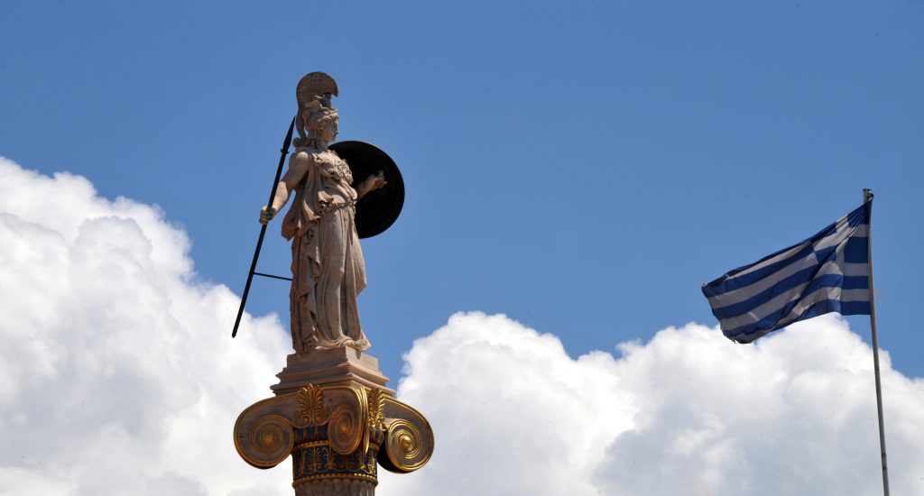 Ζέστη, ισχυροί άνεμοι και τοπικές νεφώσεις σε όλη τη χώρα - Media