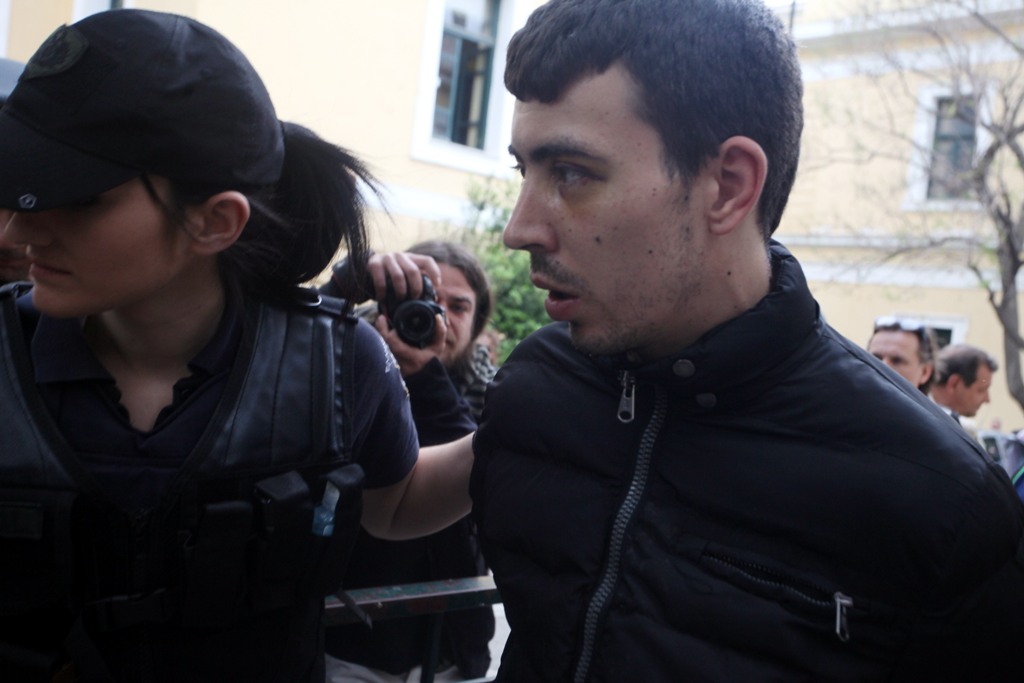 Εμπλέκει το φίλο του ο πατέρας της Άννυ – Πληροφορίες για επαφές με κύκλωμα παιδοφιλίας - Media