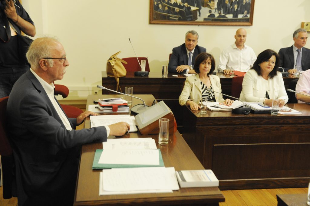ΠΑΣΟΚ και ΝΔ θέλουν Εξεταστική και για την κυβέρνηση ΣΥΡΙΖΑ - «Φωτιά στα τόπια» από Λαπαβίτσα - Media
