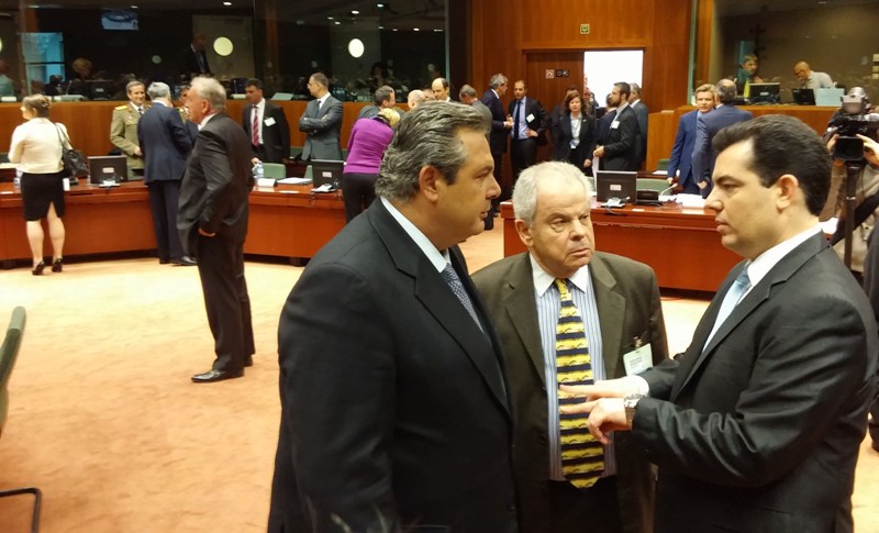 Νατοϊκή αεροπορική βάση στην Κάρπαθο προτείνει ο Πάνος Καμμένος - Media