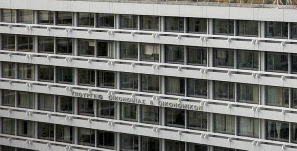 Μεγάλες αλλαγές στον ΦΠΑ – Ενιαίος συντελεστής και εκπτώσεις για αγορές με χρήση κάρτας - Media